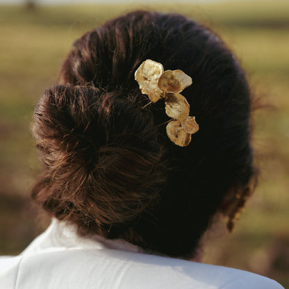 Lilies 6 (gold)