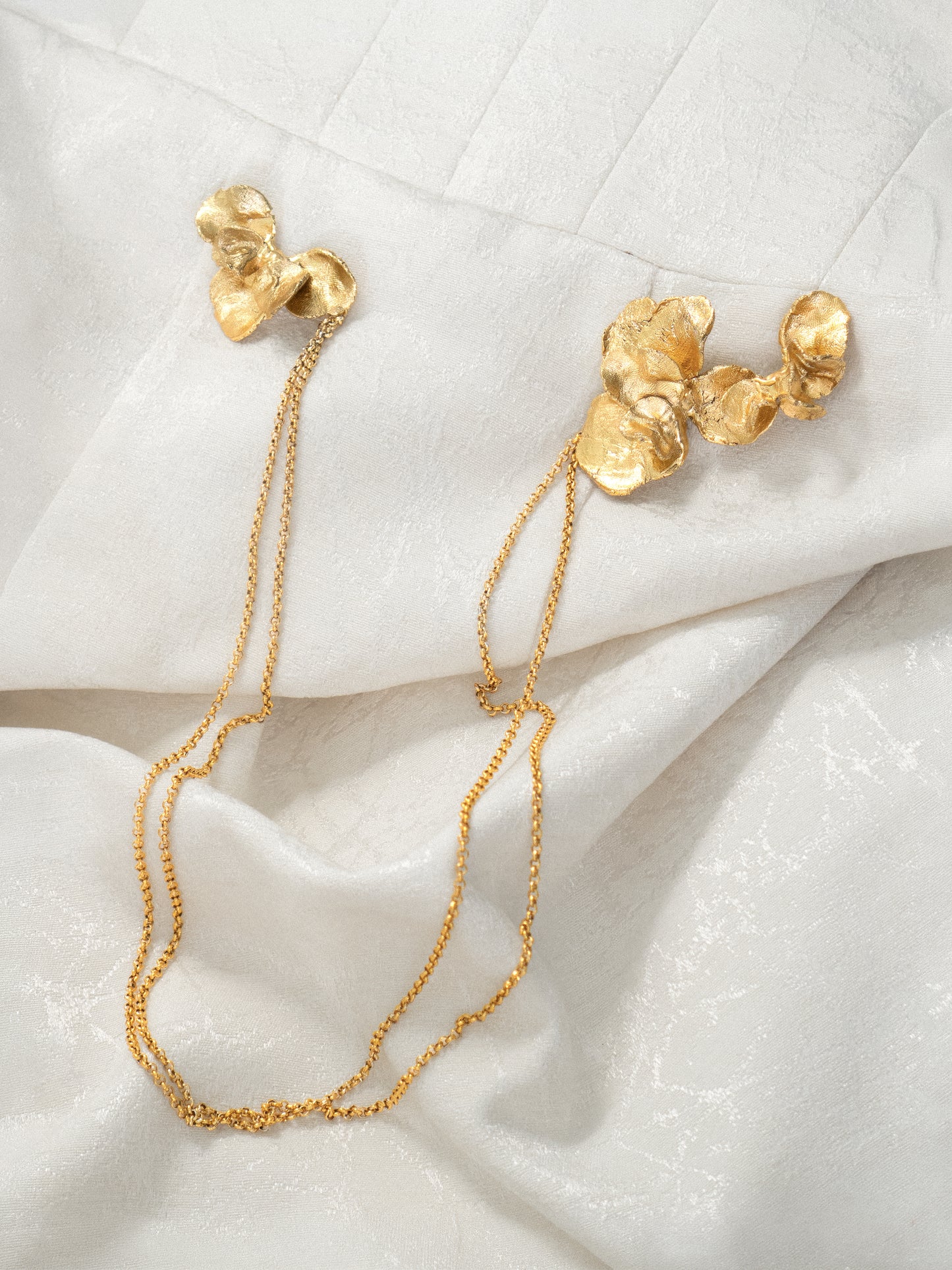 Lilies 4 (gold)