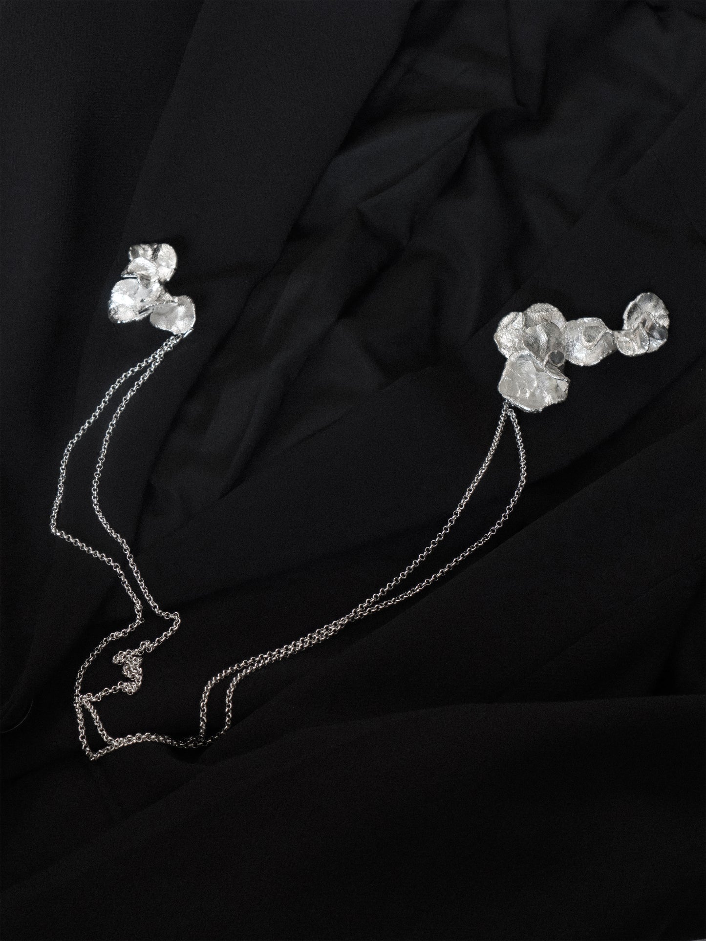 Lilies 4 (silver)