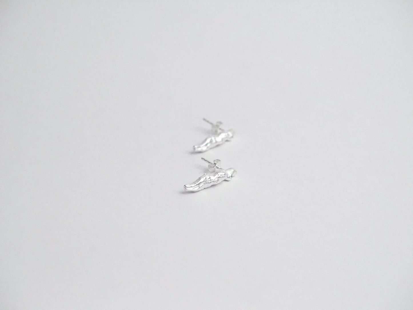 silver ear studs, silver earrings, silver jewelry, handmade jewelry, contemporary jewelry, timeless jewelry, jewelry artisan