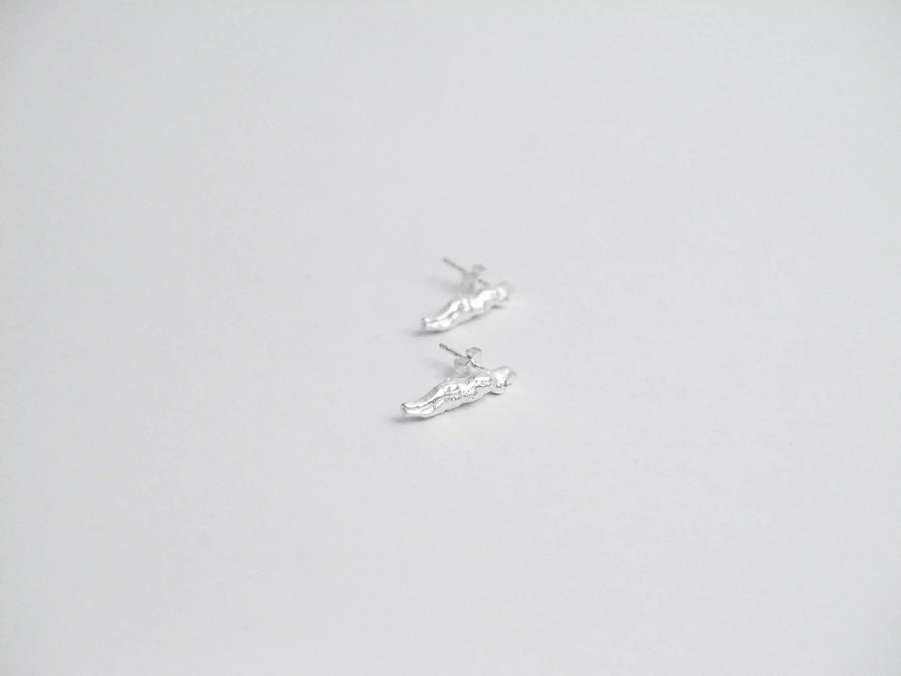 silver ear studs, silver earrings, silver jewelry, handmade jewelry, contemporary jewelry, timeless jewelry, jewelry artisan